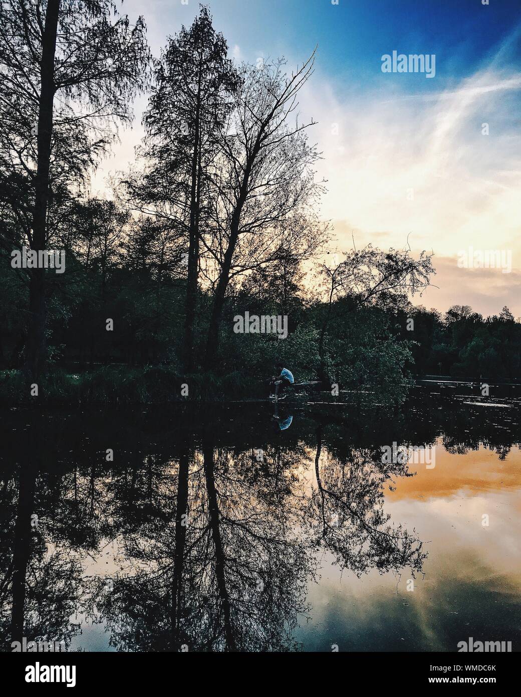 Man sitting by a river hi-res stock photography and images - Alamy