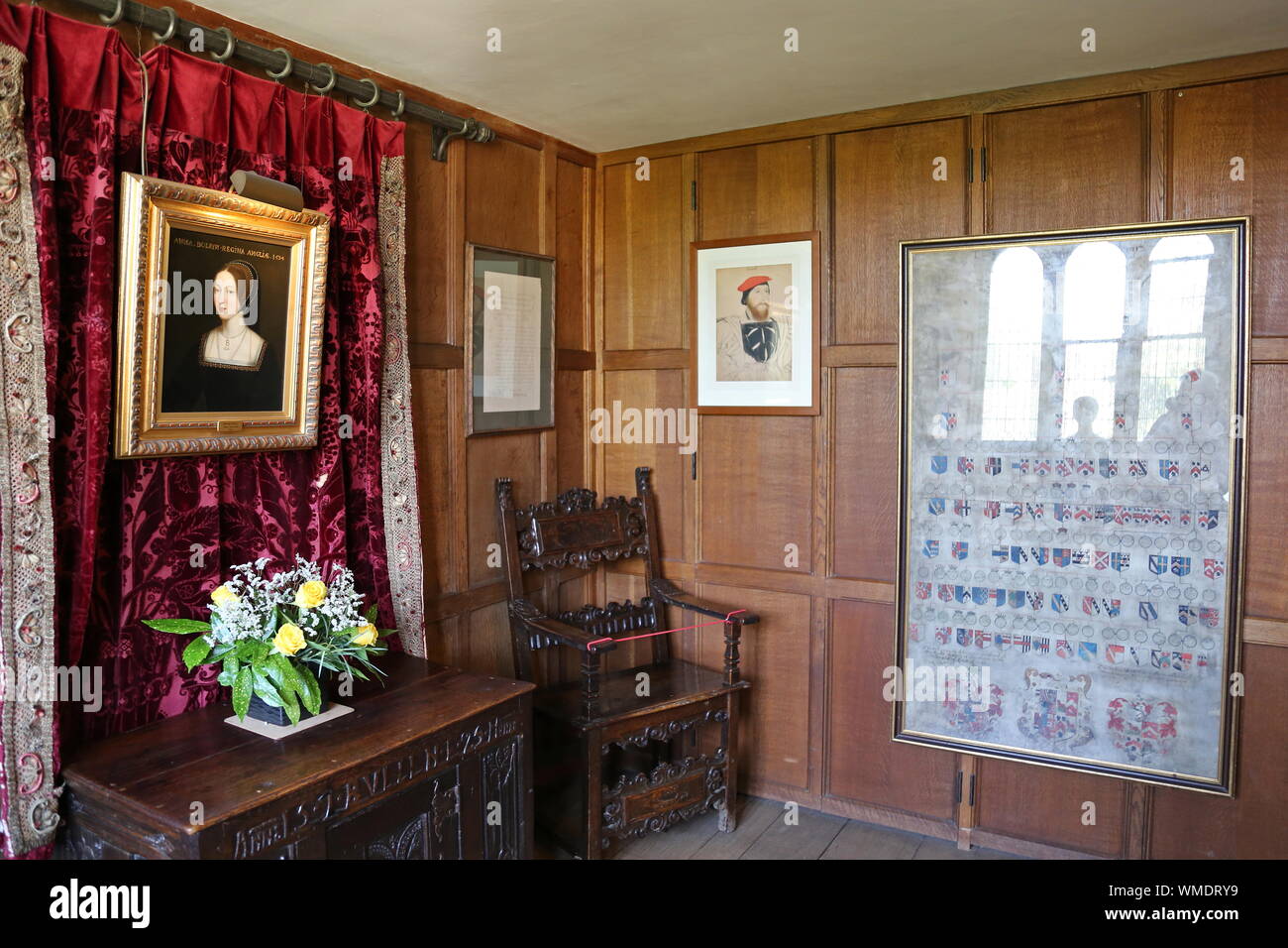 Anne boleyn's bedroom hi-res stock photography and images - Alamy