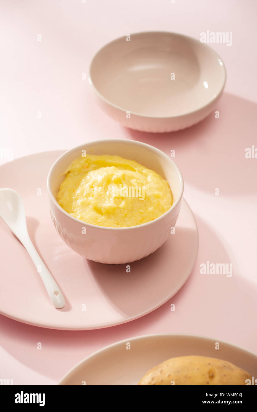 Homemade vegetable baby food. Potato puree for baby Stock Photo - Alamy