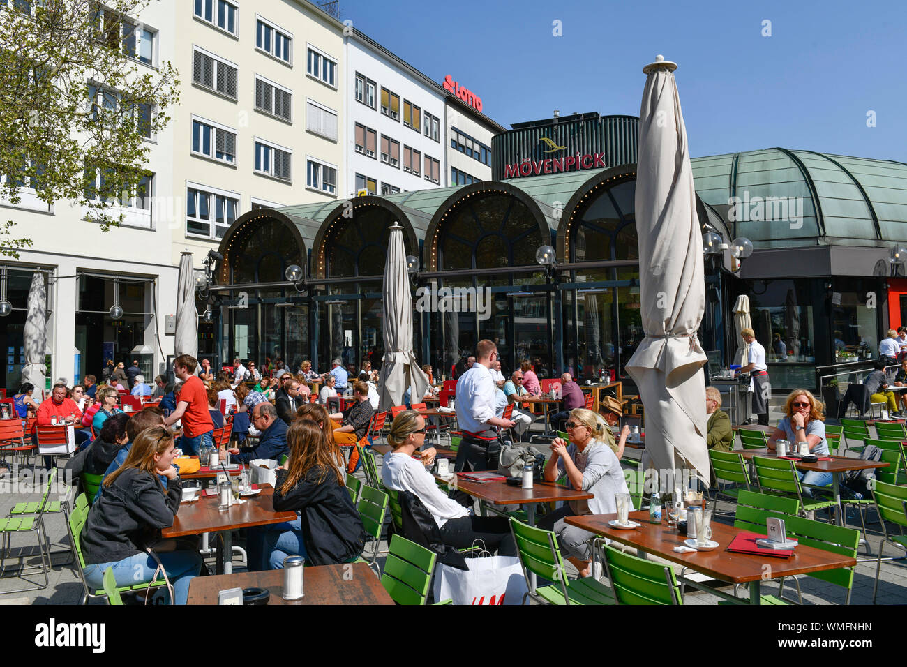Cafe Kroepcke, Georgstrasse, Hannover, Niedersachsen, Deutschland, Kröpcke Stock Photo