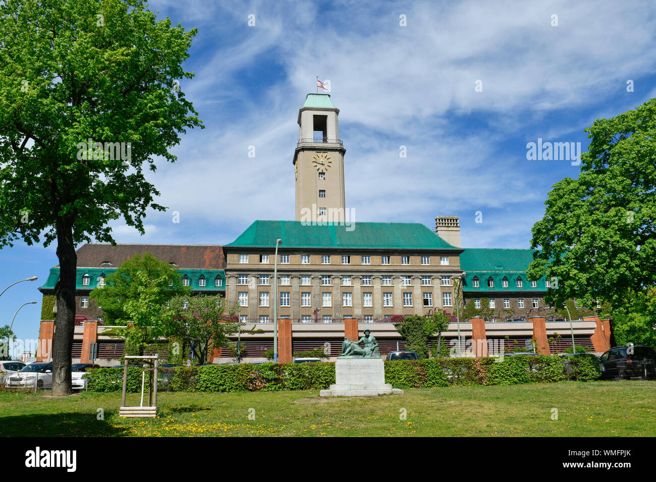 Rathaus Spandau Rueckseite Stabholzgarten Spandau Berlin