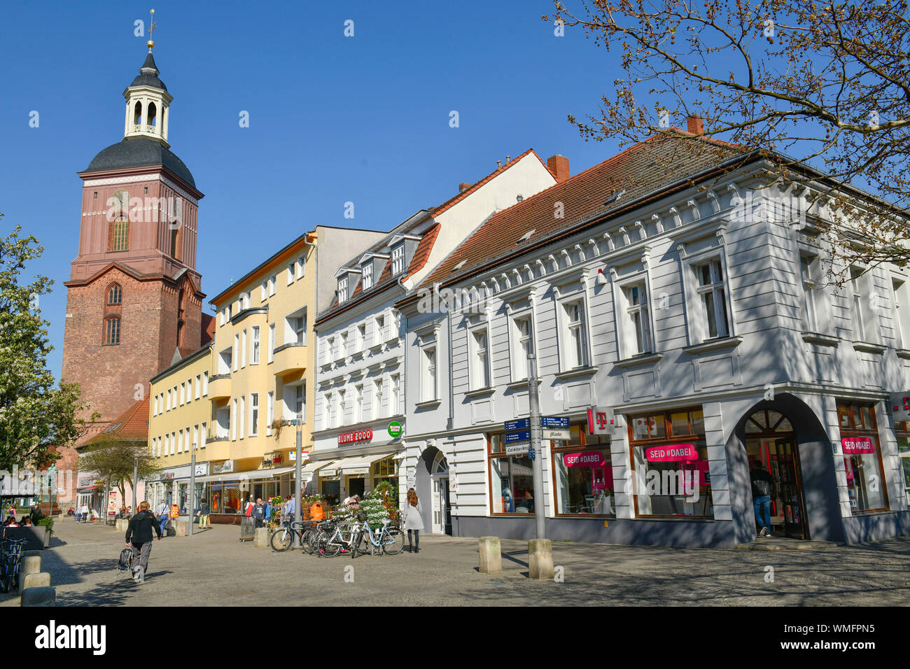 Fussgaengerzone, Einkaufstrasse, Carl-Schurz-strasse, Altstadt, Spandau, Berlin, Deutschland Stock Photo