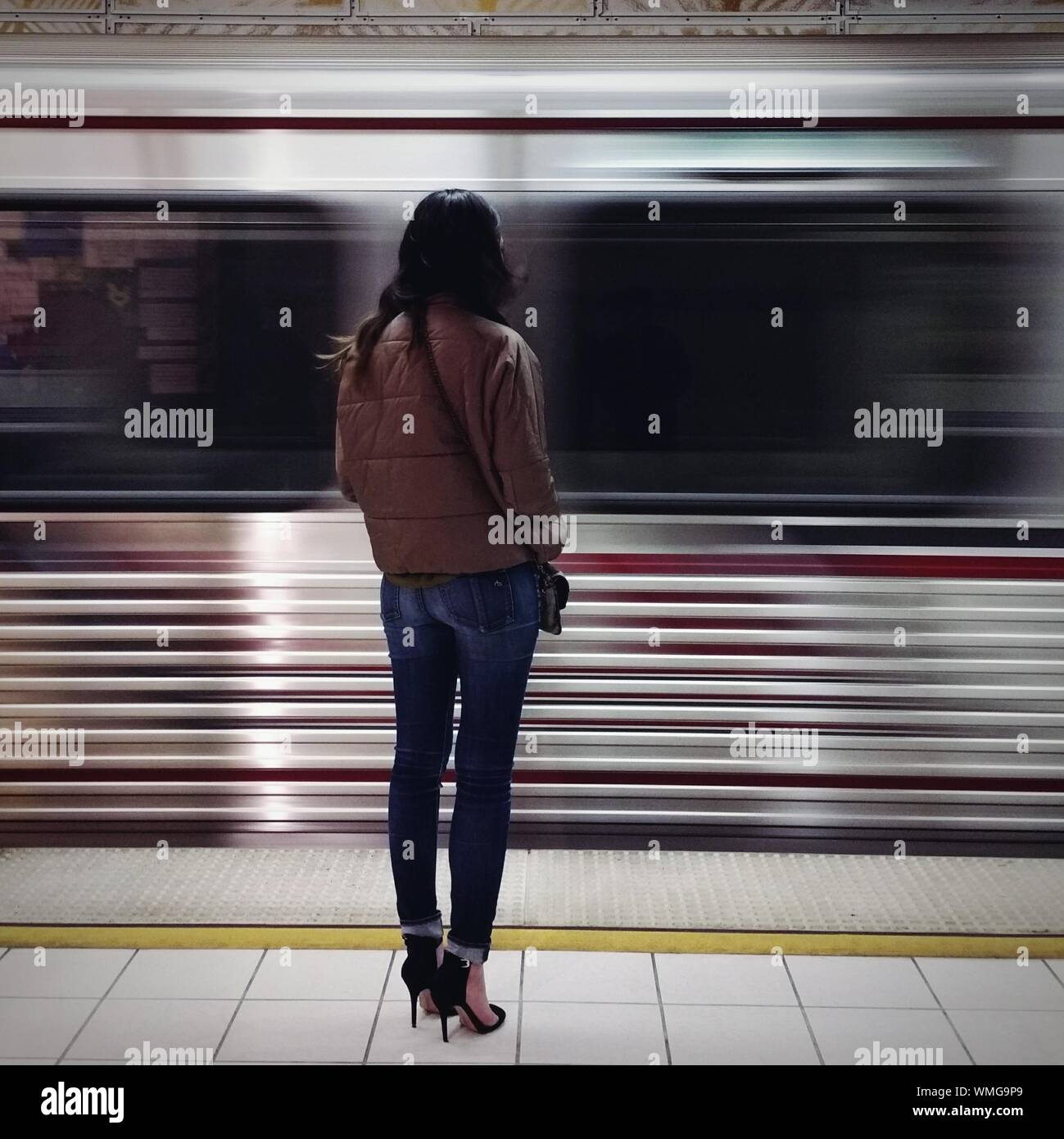 Full length motion blur hires stock photography and images Alamy