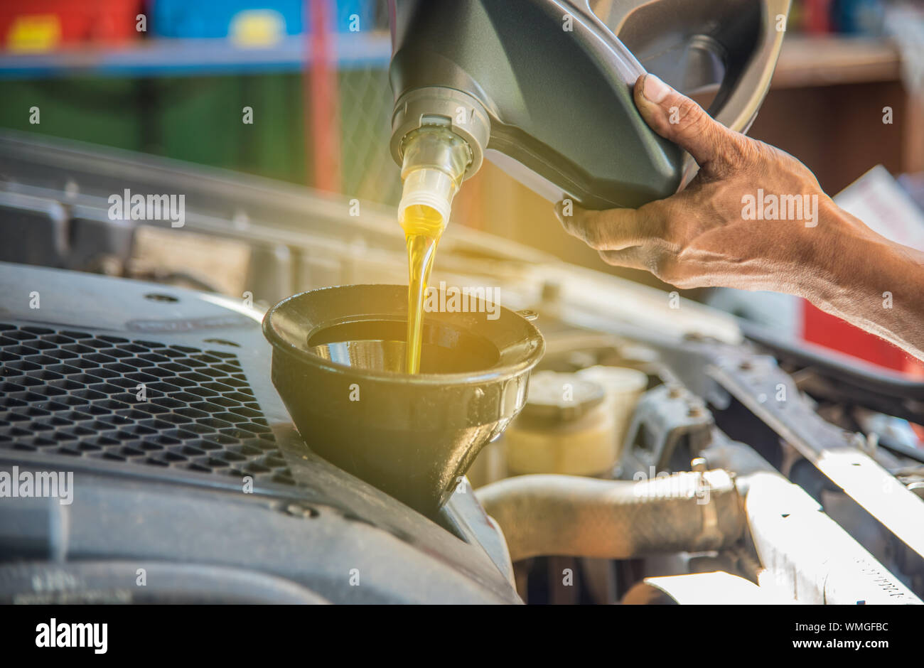 Pouring oil into engine hires stock photography and images Alamy