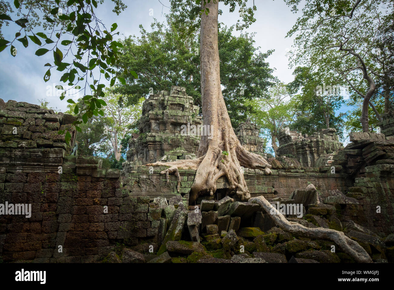 Falling down temple hi-res stock photography and images - Alamy