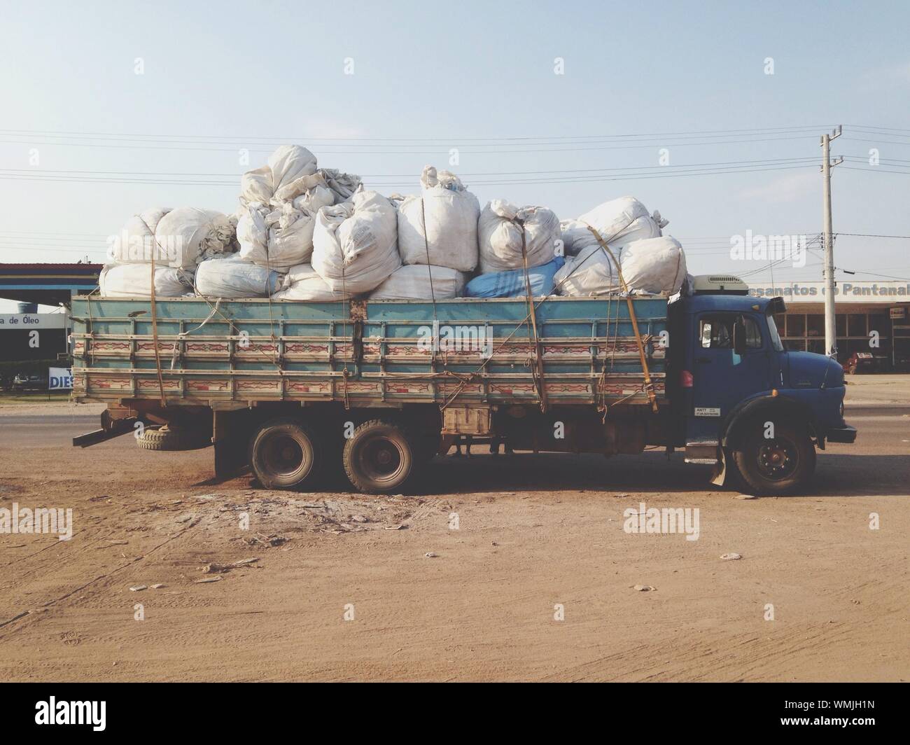 When lorry loaded hi-res stock photography and images - Alamy