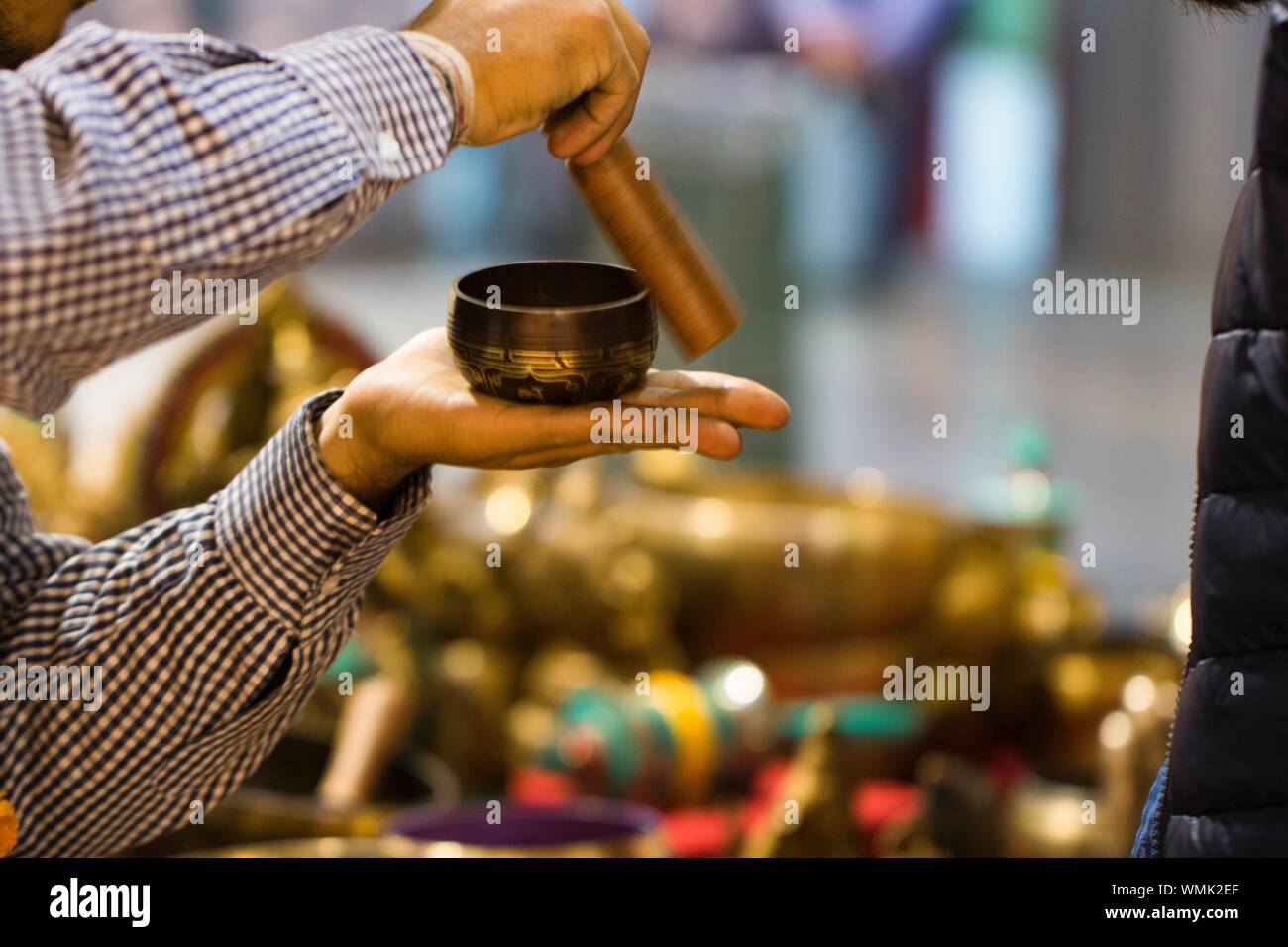 Tibetan singing bowl hires stock photography and images Alamy