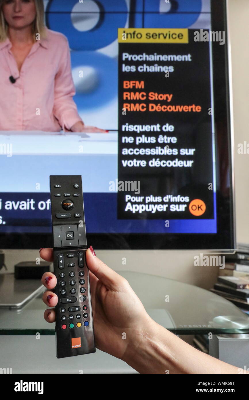 ORANGE IS ABOUT TO CUT THE TV SIGNAL TO BFM-TV Stock Photo