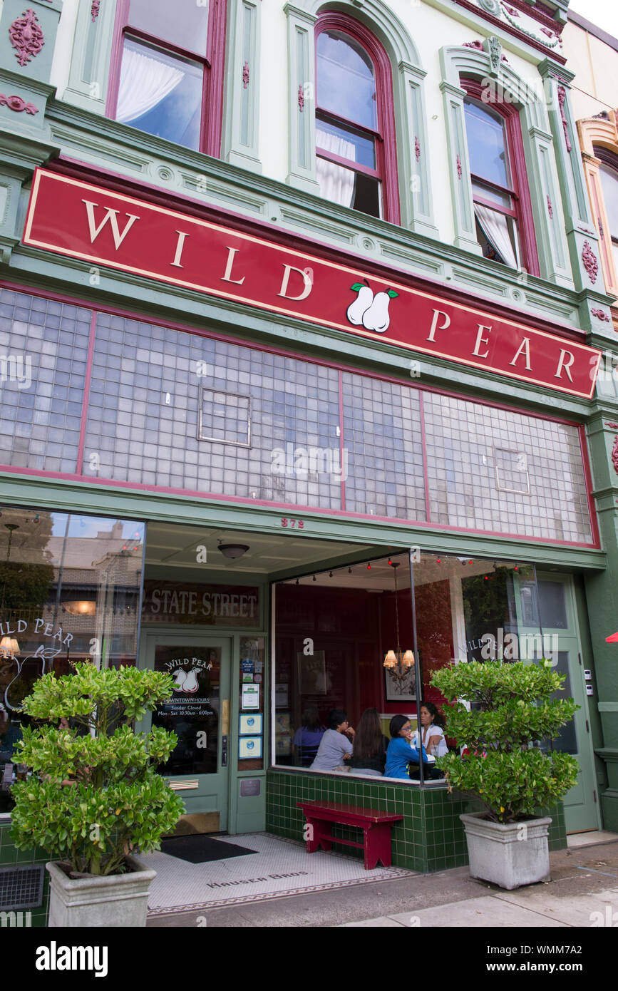 Wild Pear is a restaurant serving Northwest inspired dishes for lunch and dinner in downtown Salem, Oregon. Stock Photo