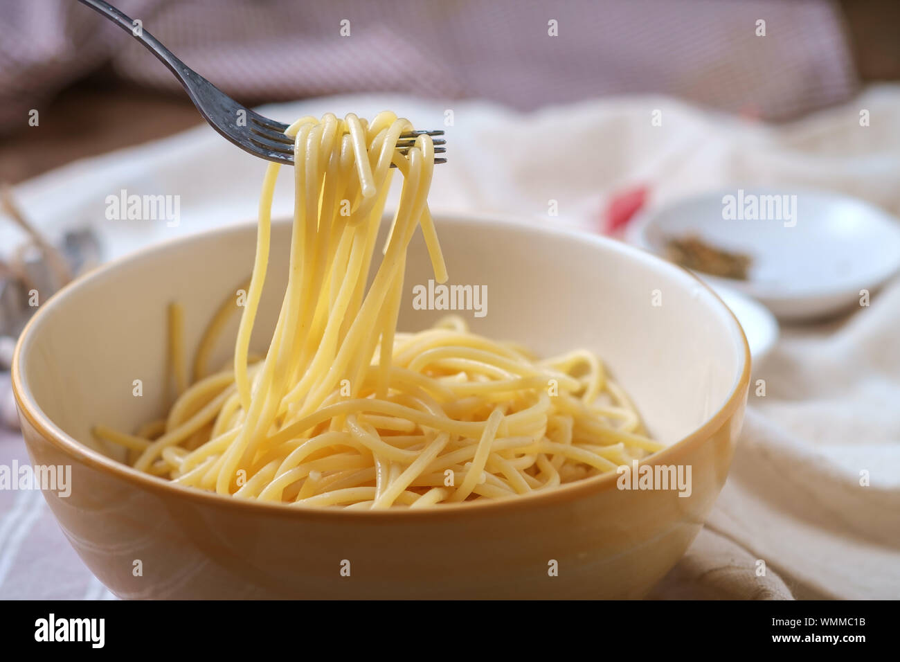 Spaghetti serving fork hires stock photography and images Alamy