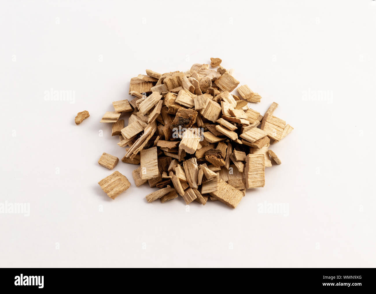 Wood chips smoke bbq hires stock photography and images Alamy