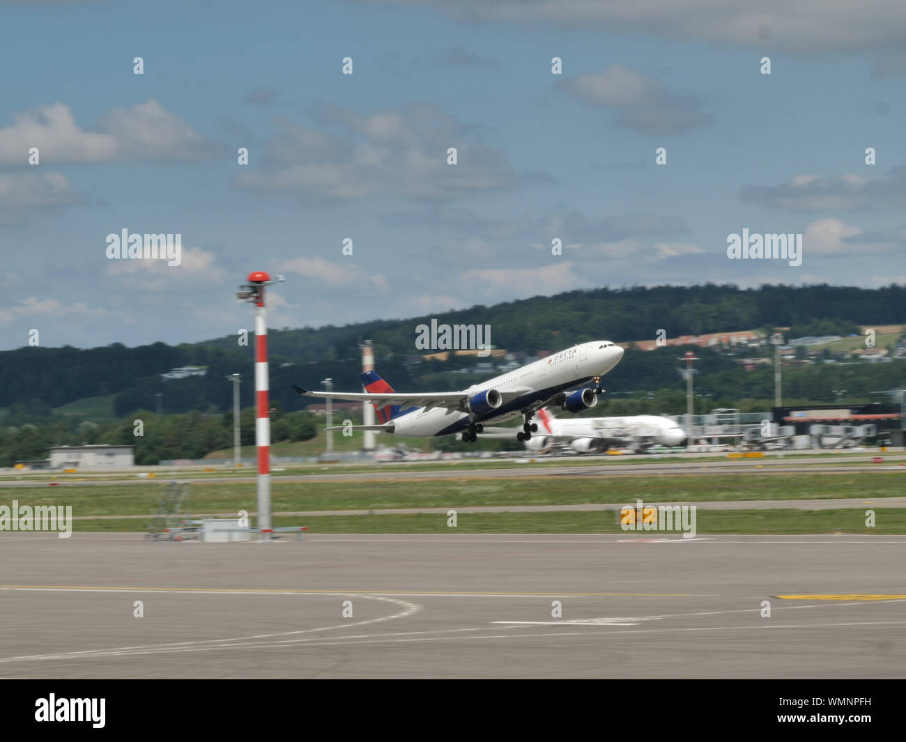 Delta Airlines plane landing at zurich airport Stock Photo Alamy