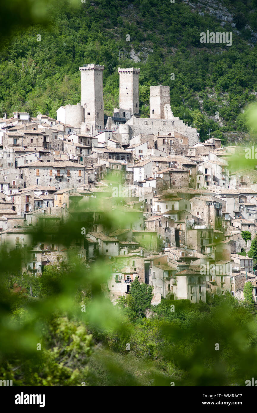 Pacentro hires stock photography and images Alamy