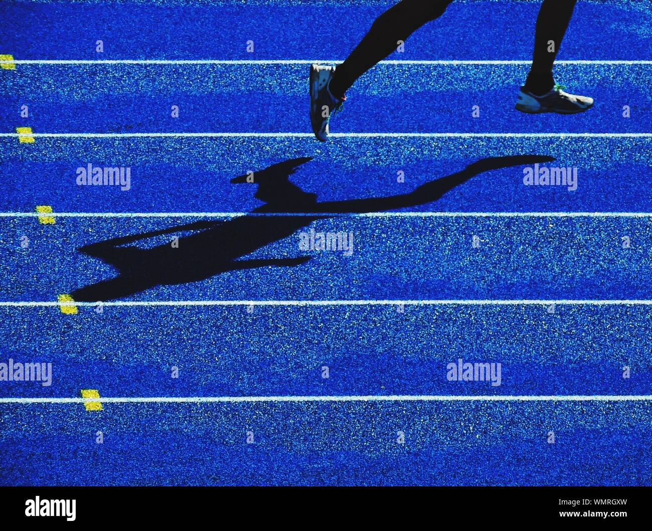 Track and field runner hires stock photography and images Alamy