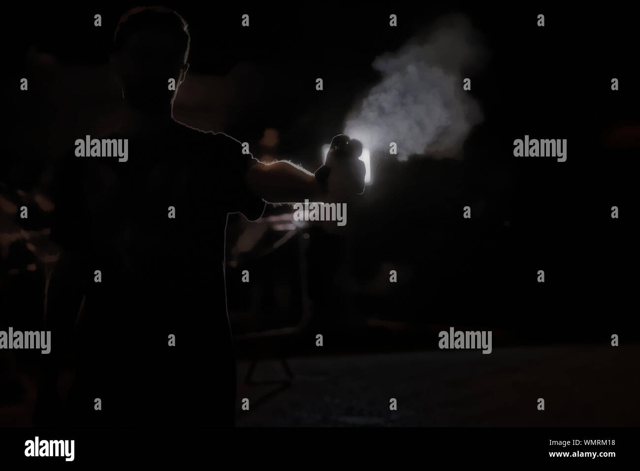 Man holding can spray paint hi-res stock photography and images - Alamy