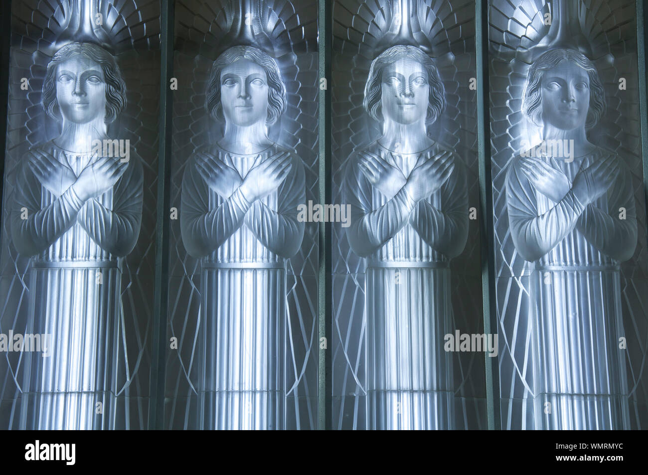 Art Nouveaux Glass Sculptures Of Angels By Ren Lalique In Saint Art Nouveaux Glass Sculptures Of Angels By Ren Lalique In Saint