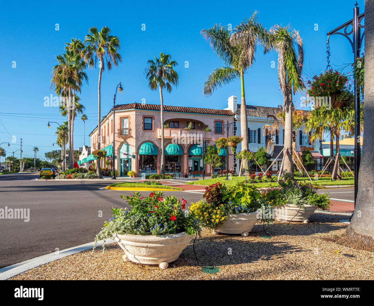West Venice Avenue in downtown Venice Florida shopping and entertainment area. Stock Photo