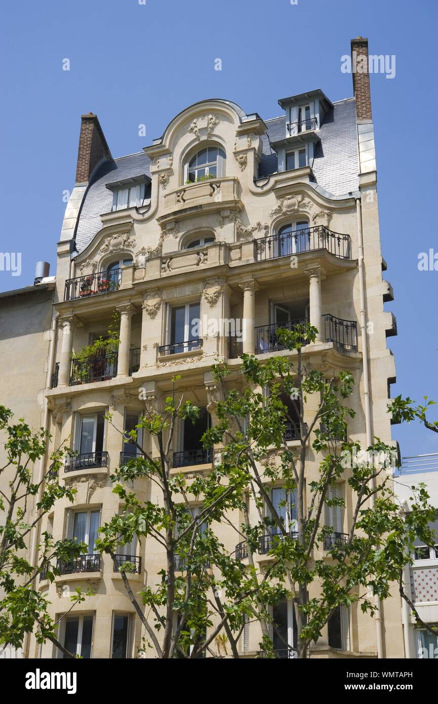 Paris Wohnhaus - Paris, Apartment House Stock Photo