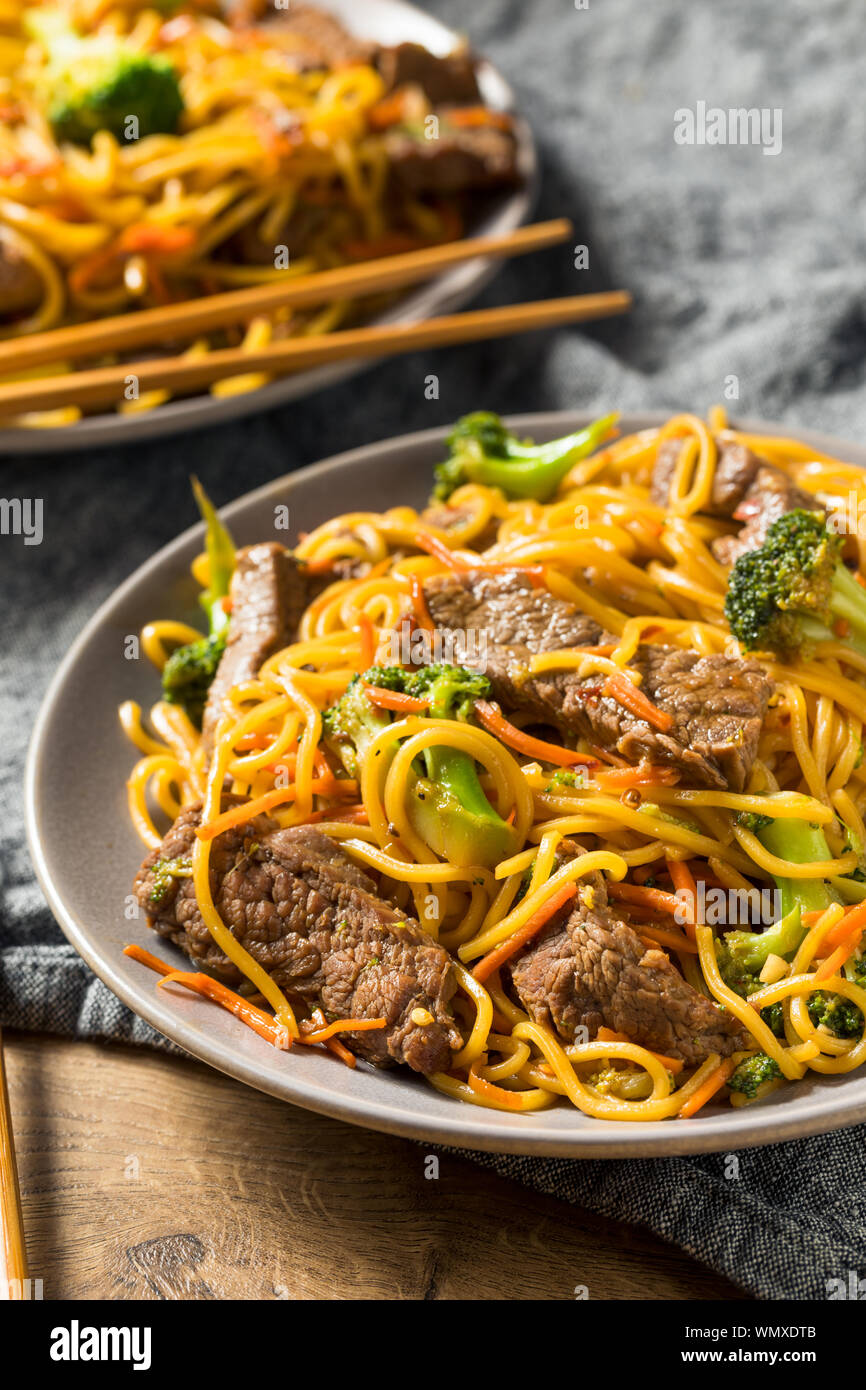 Homemade Beef Lo Mein Noodles with Carrots and Broccoli Stock Photo Alamy