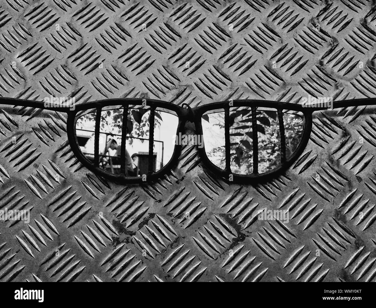 diamond plate sunglasses