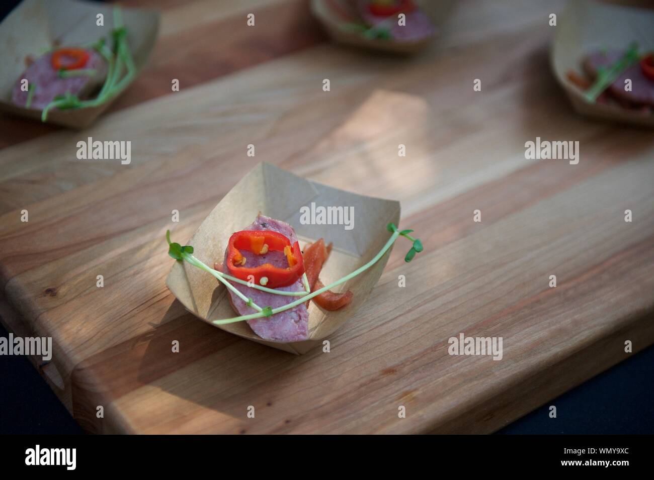appetizer paper plates