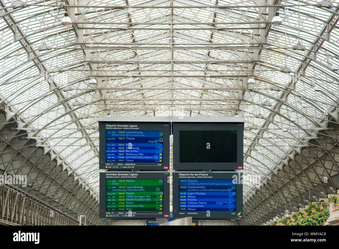 Paris Gare De L Est Stock Photo Alamy