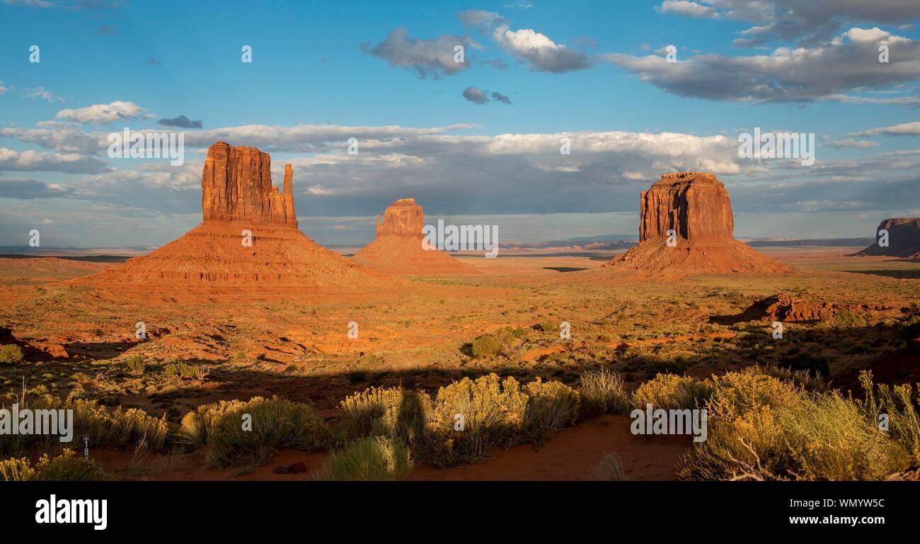 Evening Light, Table Mountains West Mid Butte, East Mid Butte, Merrick Butte, Monument Valley, Navajo Tribal Park, Navajo Nation Reservation Stock Photo