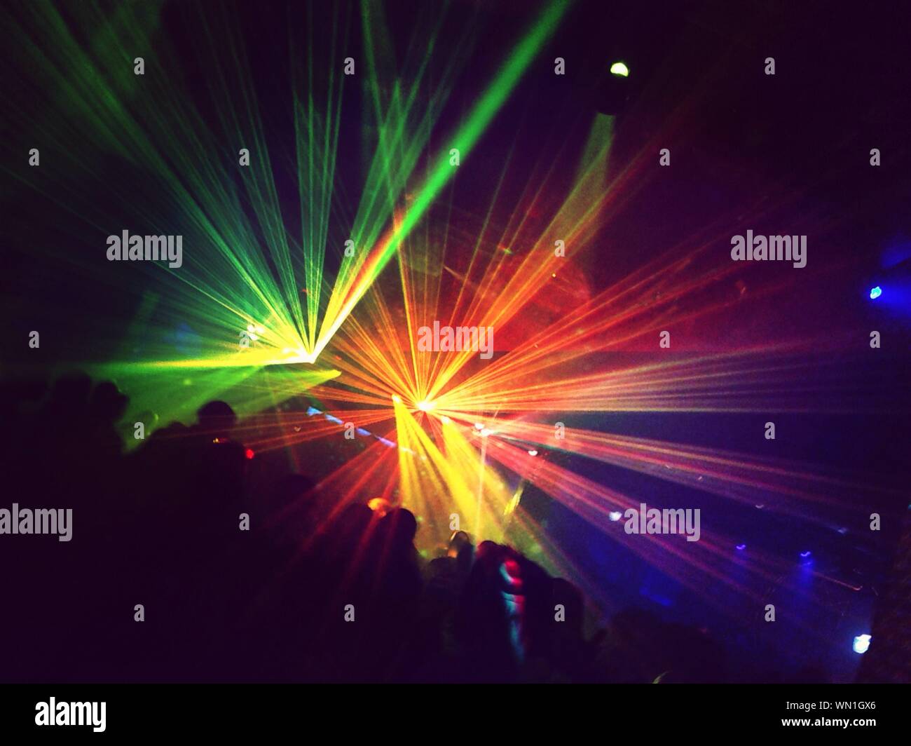 Rock concert stage crowd hi-res stock photography and images - Alamy