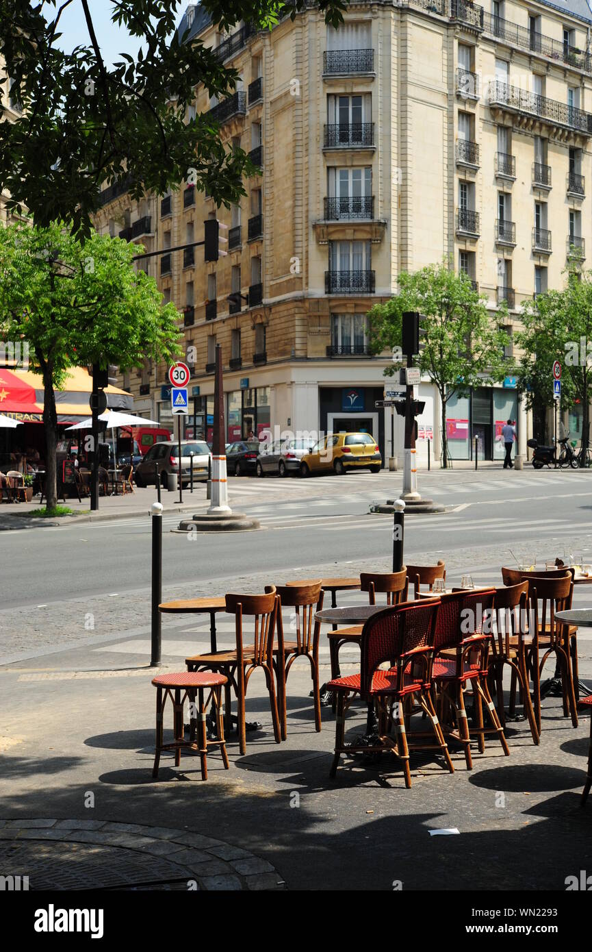 Paris, Straßencafe im 13. Arrondissement - Paris Street Cafe in 13th