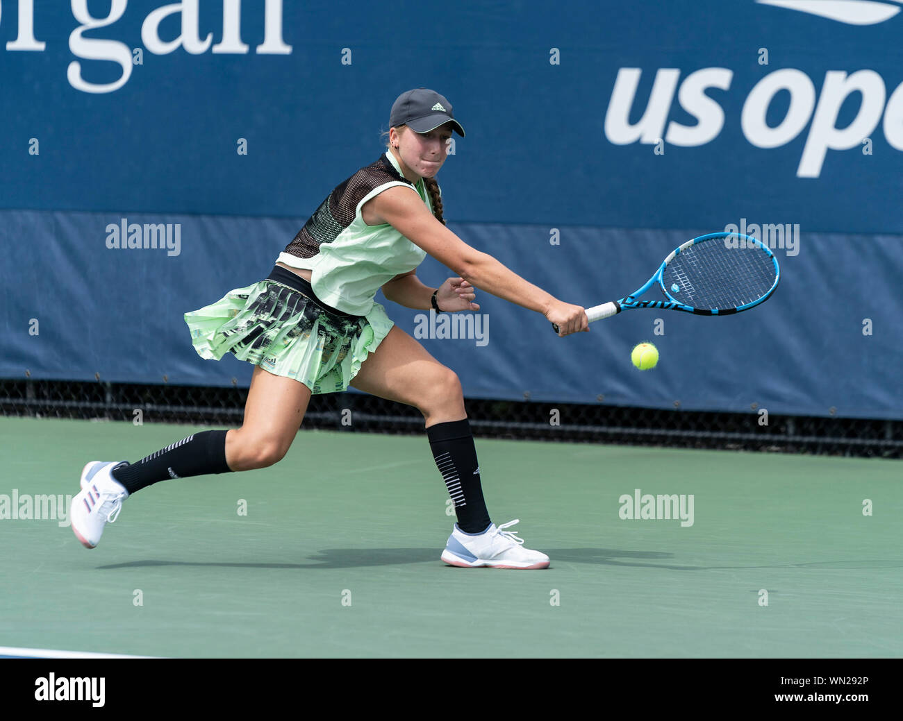 New York, United States. 05th Sep, 2019. Reese Brantmeier (USA) in action  during junior girls round 3 at US Open Championships against Polina  Kudermetova (Russia) at Billie Jean King National Tennis Center (