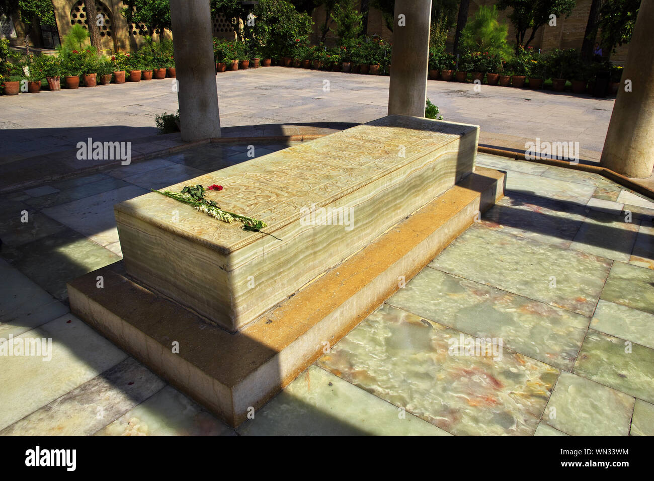 Tomb of Hafez in Shiraz, Iran Stock Photo - Alamy