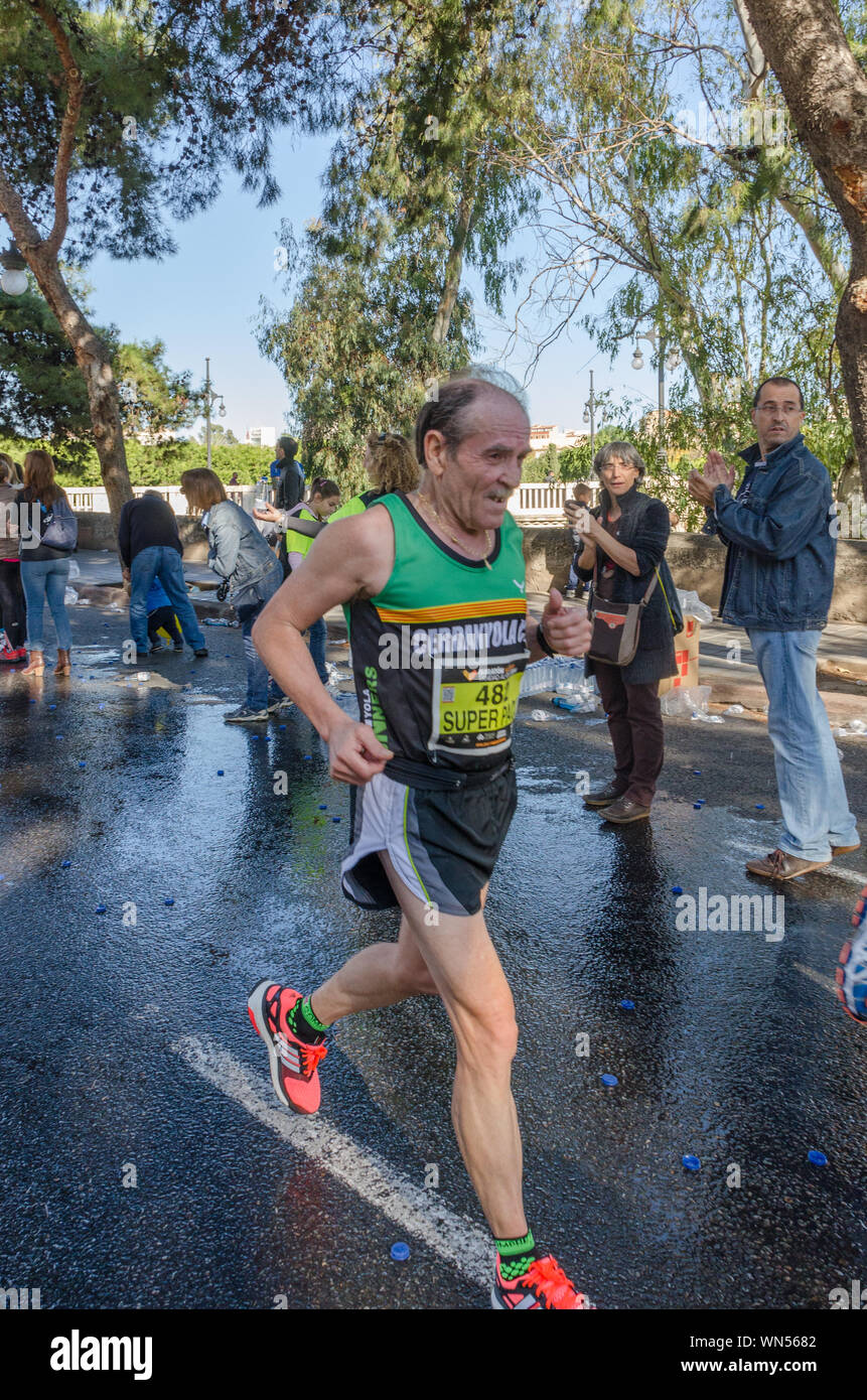 Delivery runners hires stock photography and images Alamy