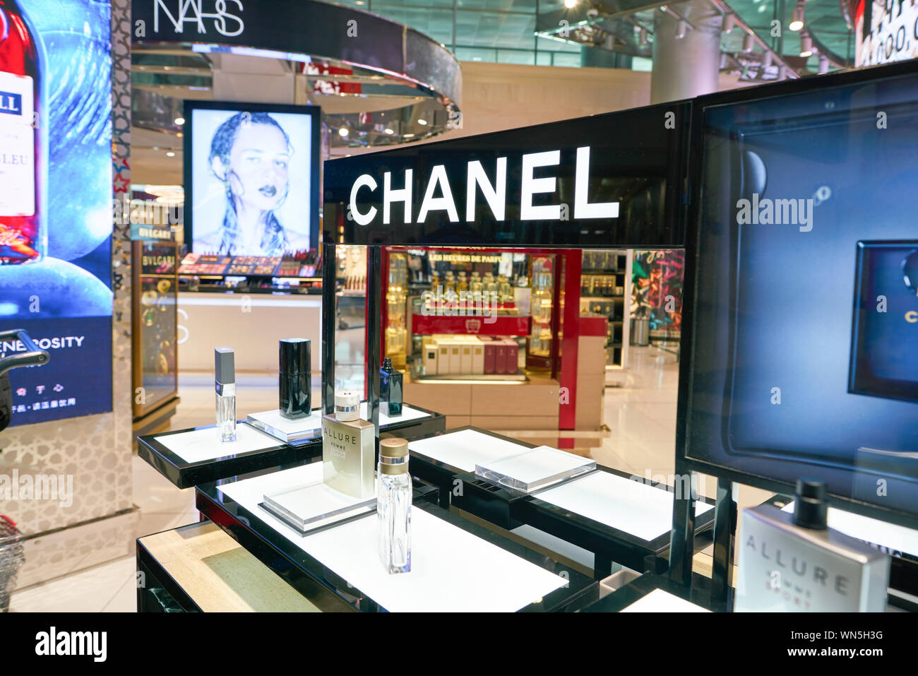 DUBAI, UAE - CIRCA JANUARY, 2019: Chanel perfumes on display in Duty Free  at Dubai International Airport Stock Photo - Alamy