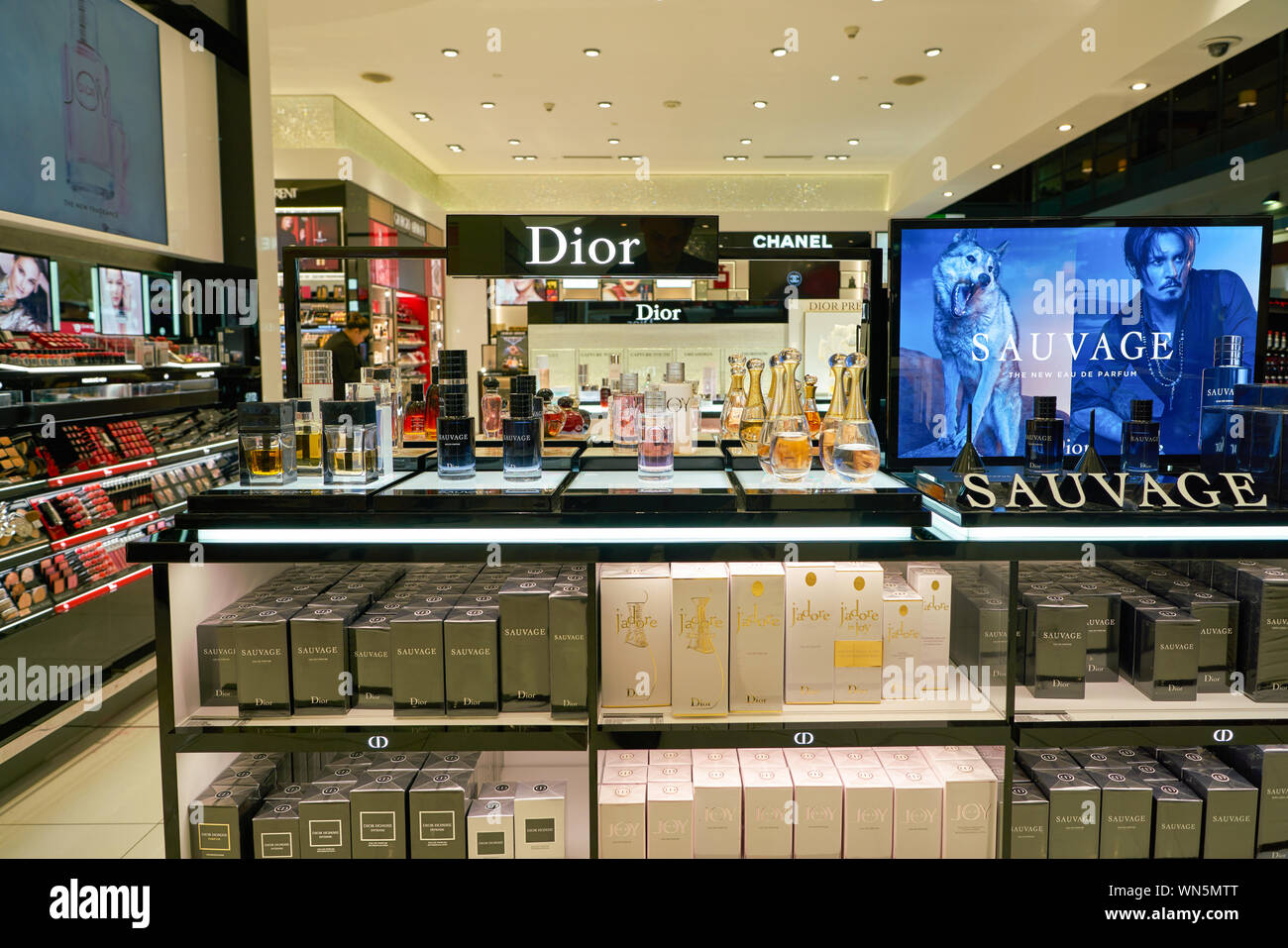 Eraman Duty Free Opens New Flagship Stores For Dior 45% OFF