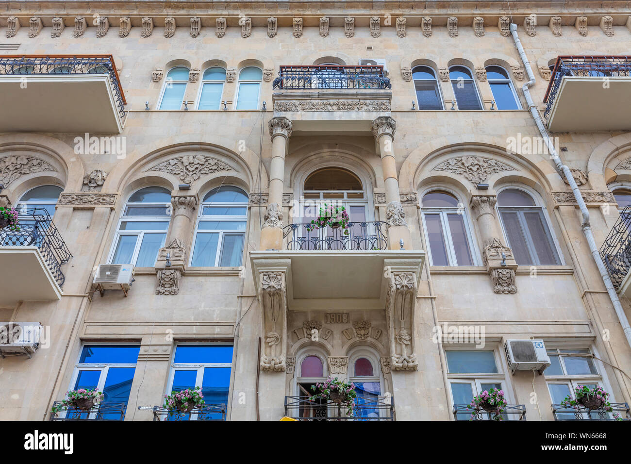 Vintage apartment building, Baku, Azerbaijan Stock Photo Alamy