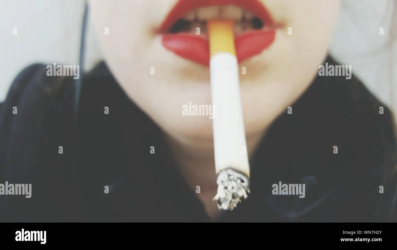 Bright Red Lips Smoking Bright Red Lips Smoking