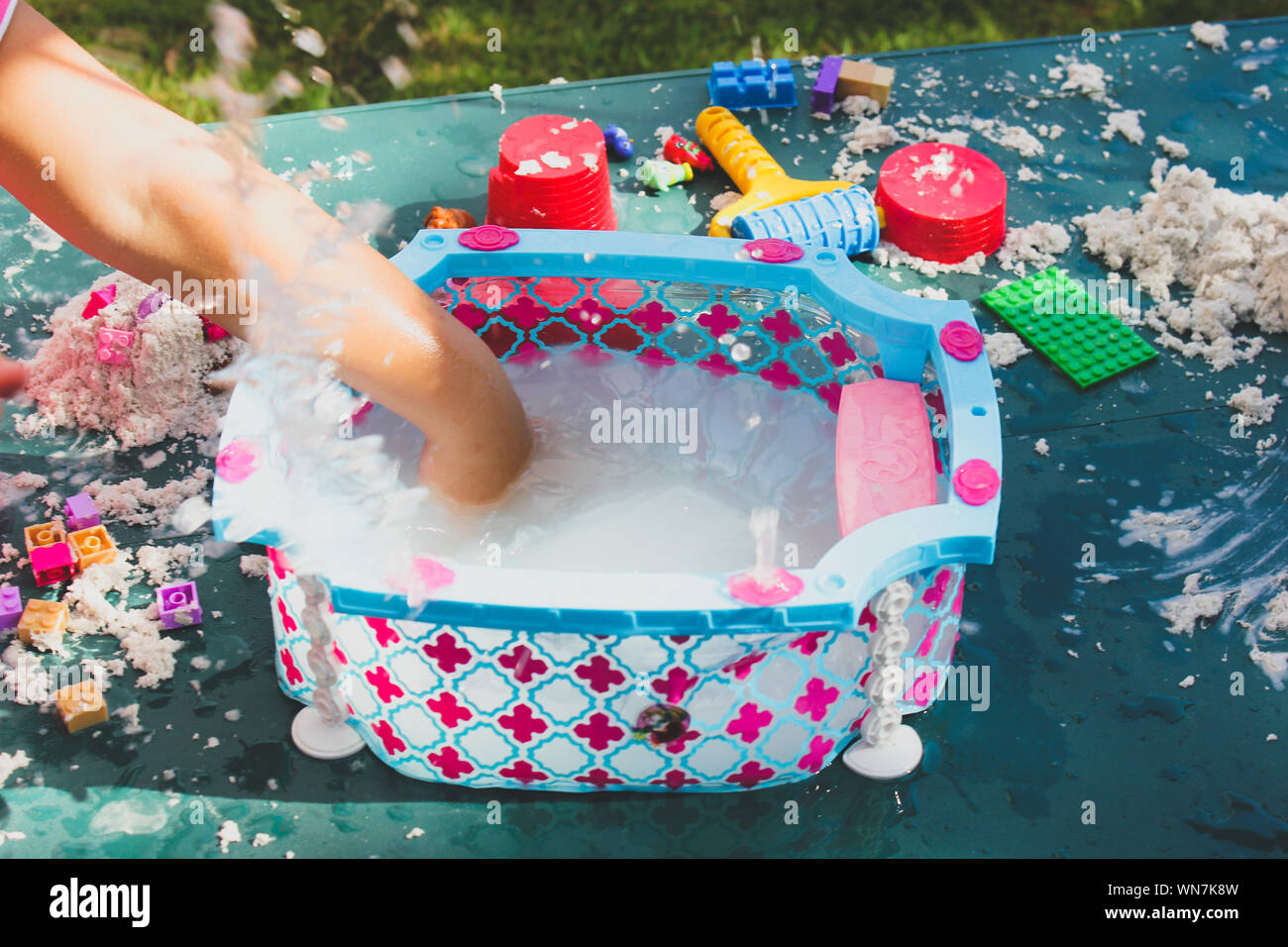 Cleaning tub hi-res stock photography and images - Alamy