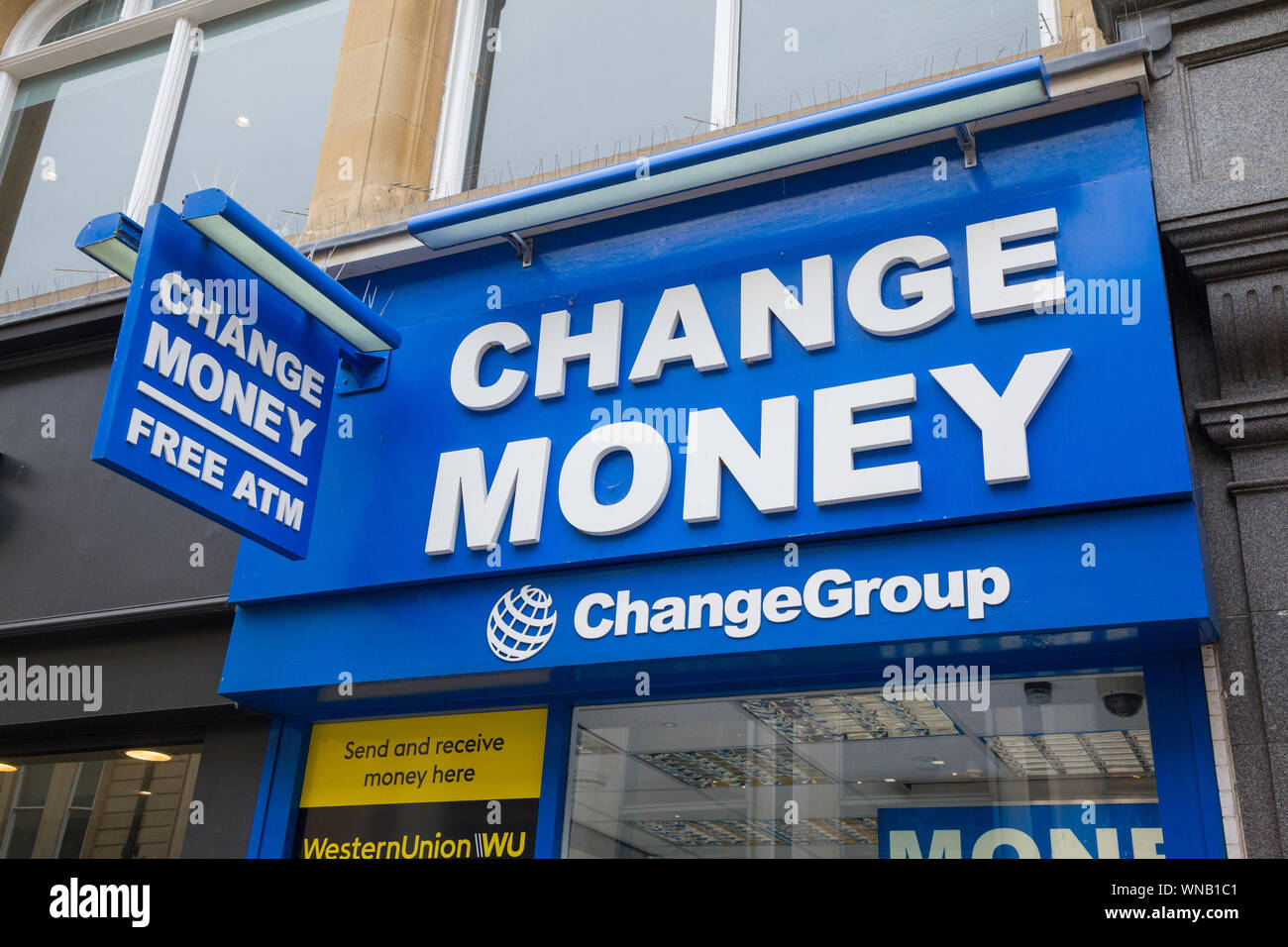 The outside of a Change Money foreign exchange shop in Oxford Stock Photo