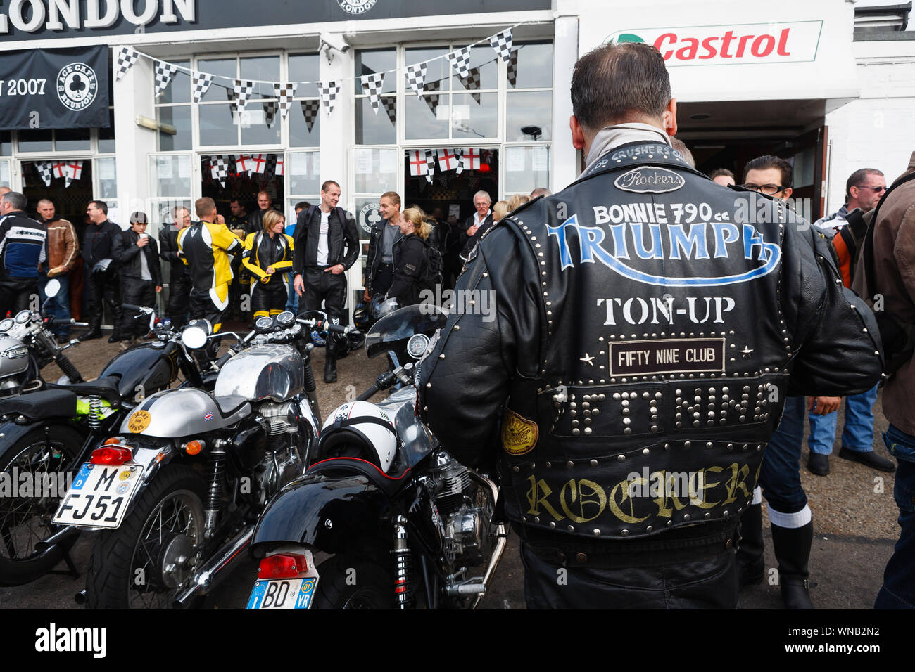 Ace Cafe Reunion, Brighton Burn Up, mass gathering of motorcyclists at Ace Cafe, Ace Corner, Stonebridge, North London before heading to Brighton. The Stock Photo