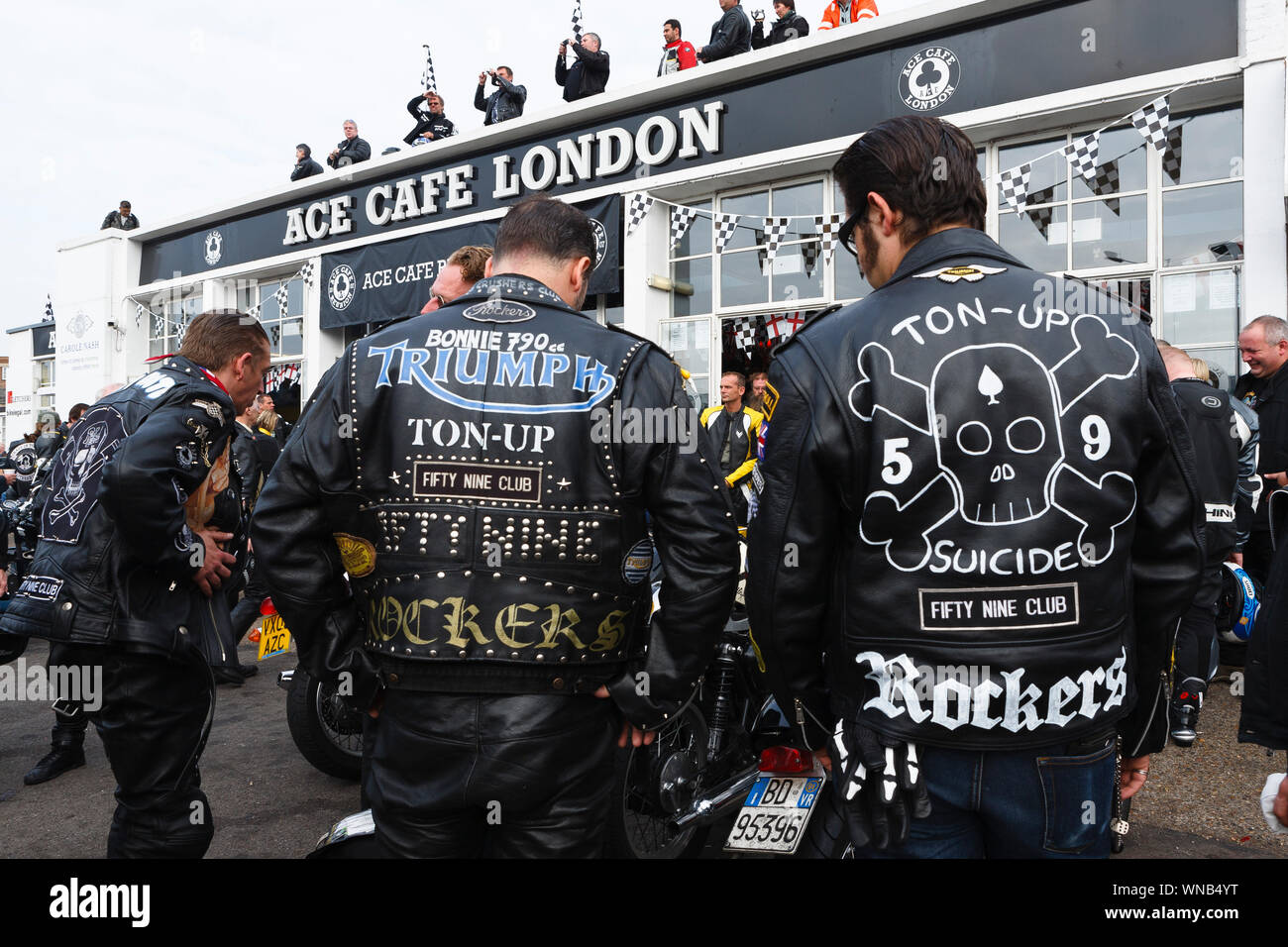 Ace Cafe Reunion, Brighton Burn Up, mass gathering of motorcyclists at Ace Cafe, Ace Corner, Stonebridge, North London before heading to Brighton. The Stock Photo