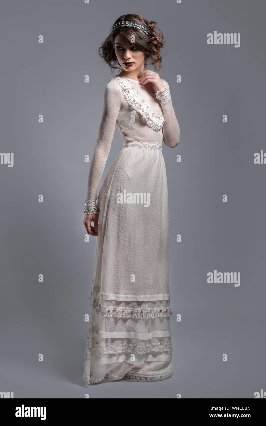 Wearing white gown hi-res stock photography and images - Alamy