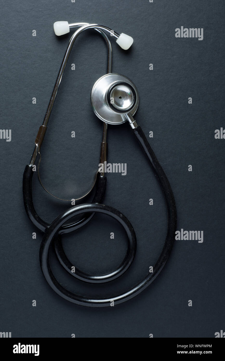 Stethoscope black background hi-res stock photography and images - Alamy