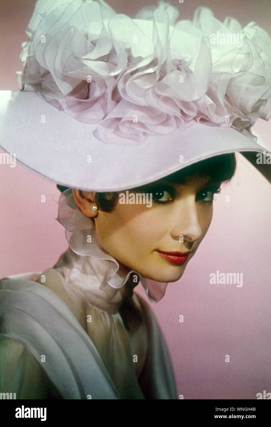 Audrey hepburn my fair lady hi-res stock photography and images - Alamy