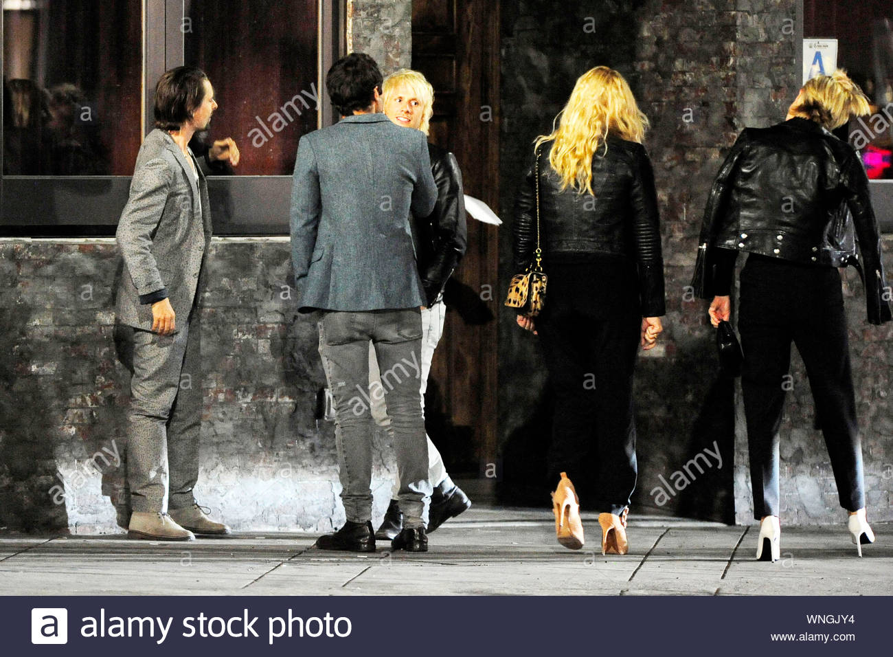 Shot On 4 26 14 Los Angeles Ca Matt Bellamy 35 Was Spotted Outside A Bar In Los Angeles Having An Extended Conversation With Friends While His Partner Kate Celebrated Her Birthday Inside