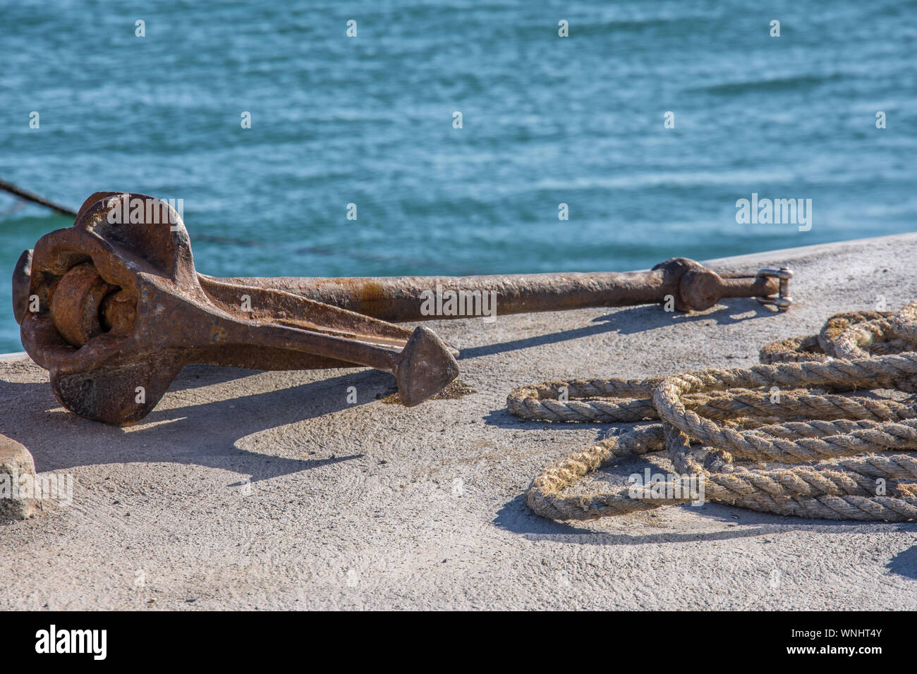 Anker And Rope Rope anchor hi-res stock photography and images - Alamy