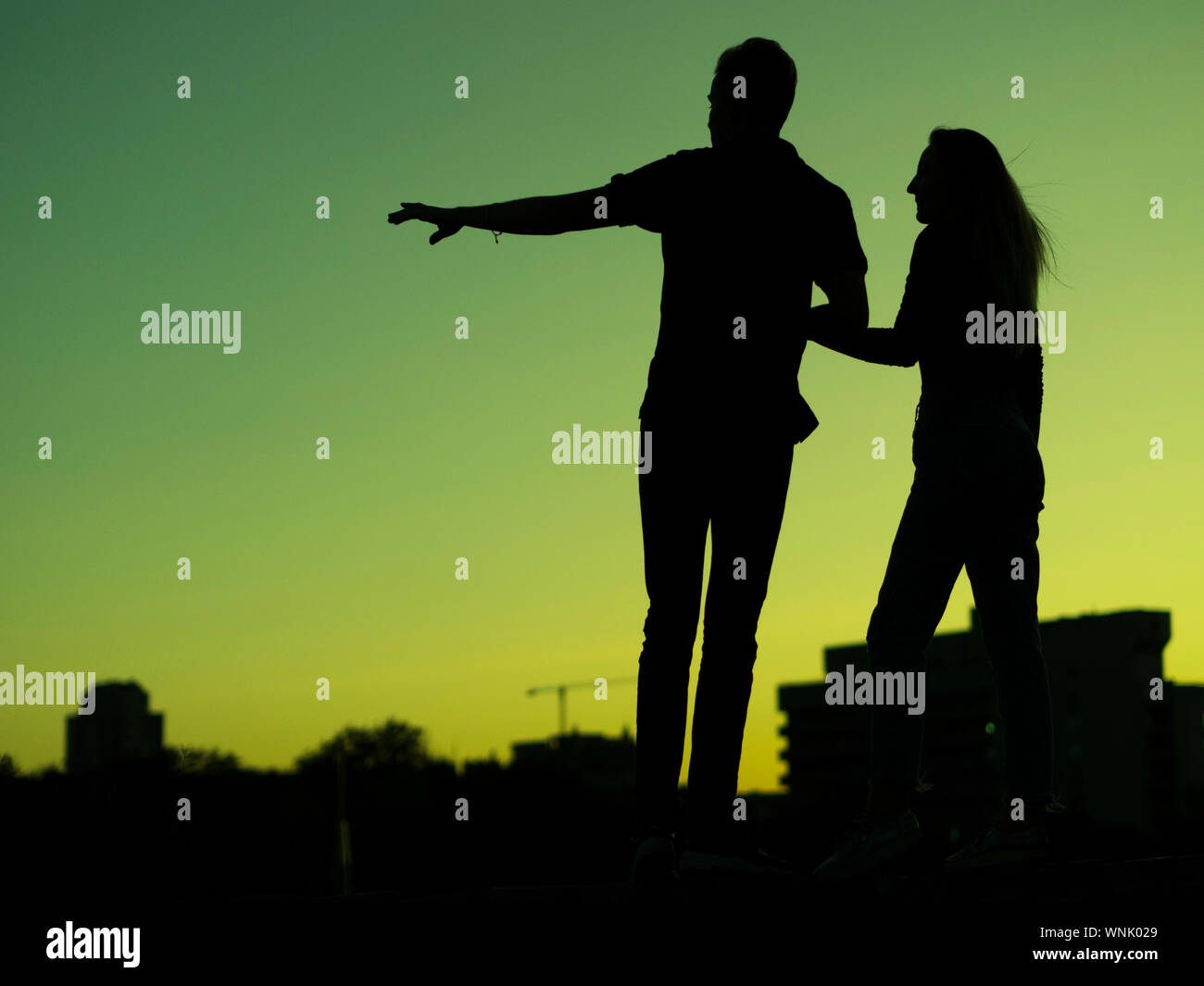 Couple silhouette couple silhouette hi-res stock photography and images ...