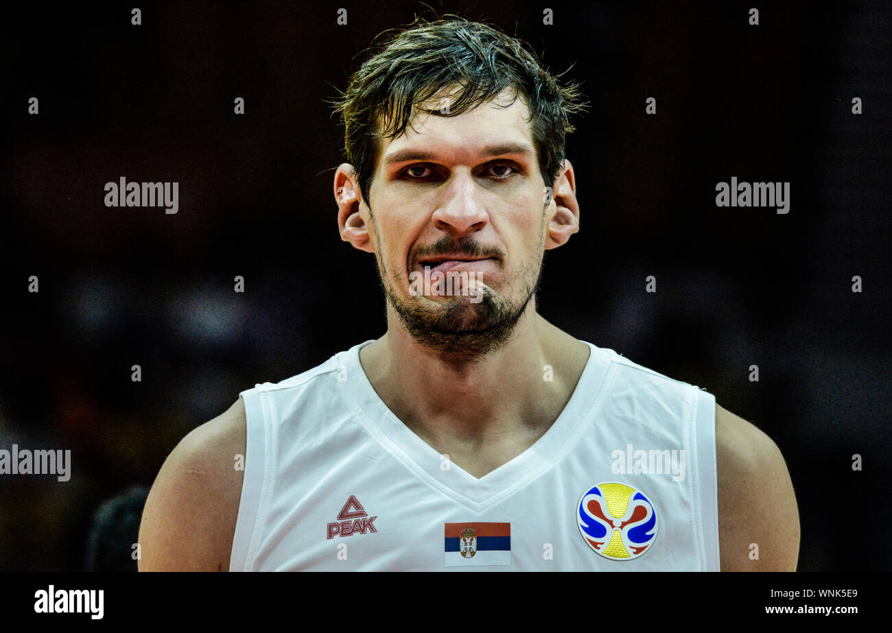Boban Marjanovic: 2,24 metres - Foto 14 de 16