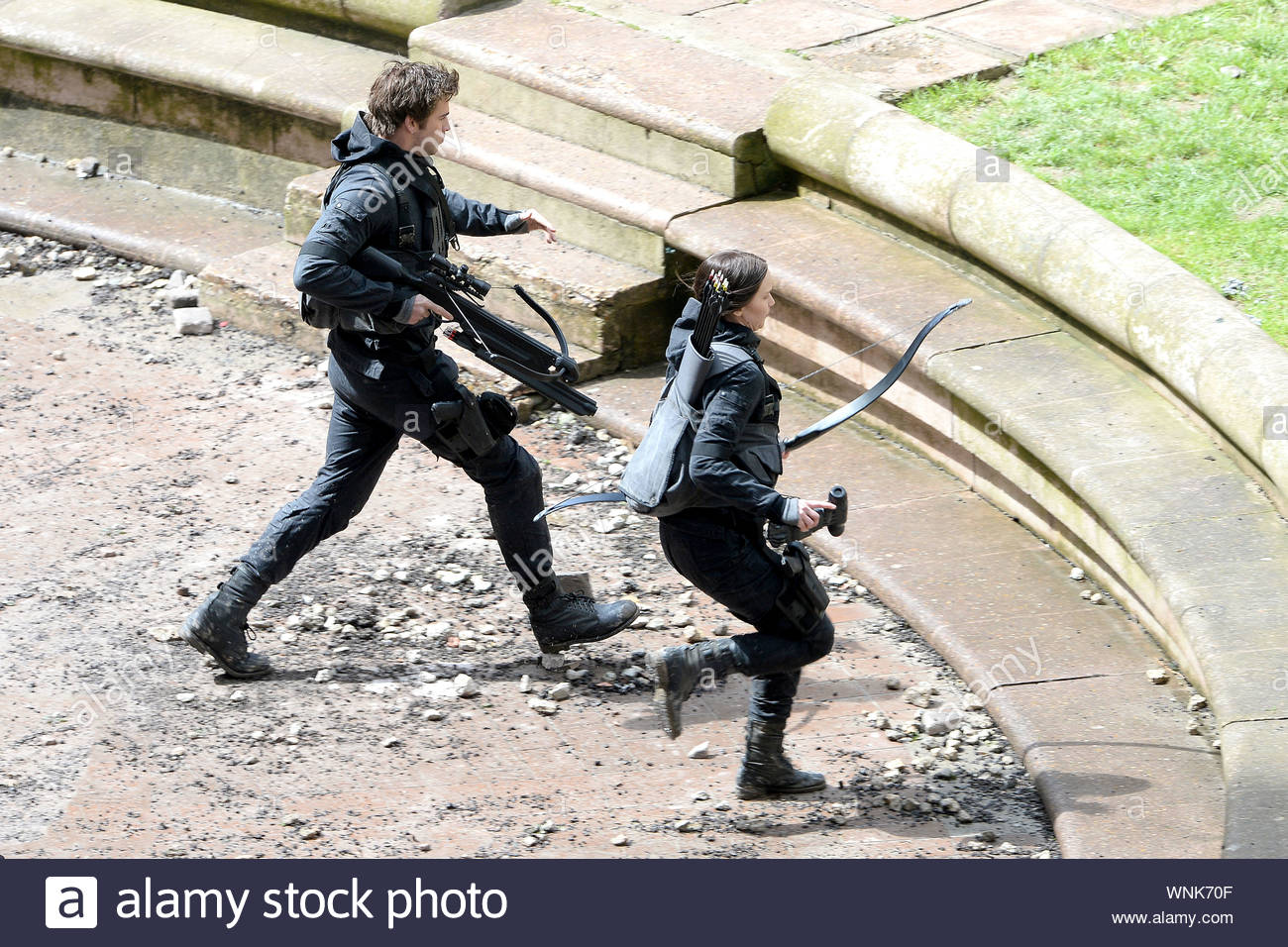 Noisy Le Grand France Jennifer Lawrence And Josh Hutcherson Get A Little Flirty During Their Down Time In Between Scenes While They Film For Their New Movie The Hunger Games Mockingjay In France