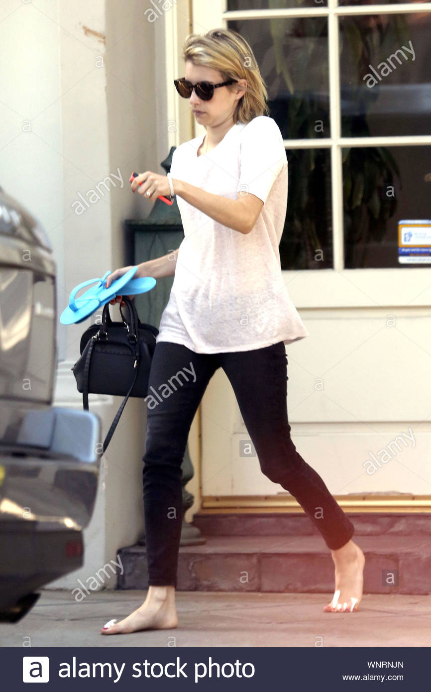 nail salon flip flops