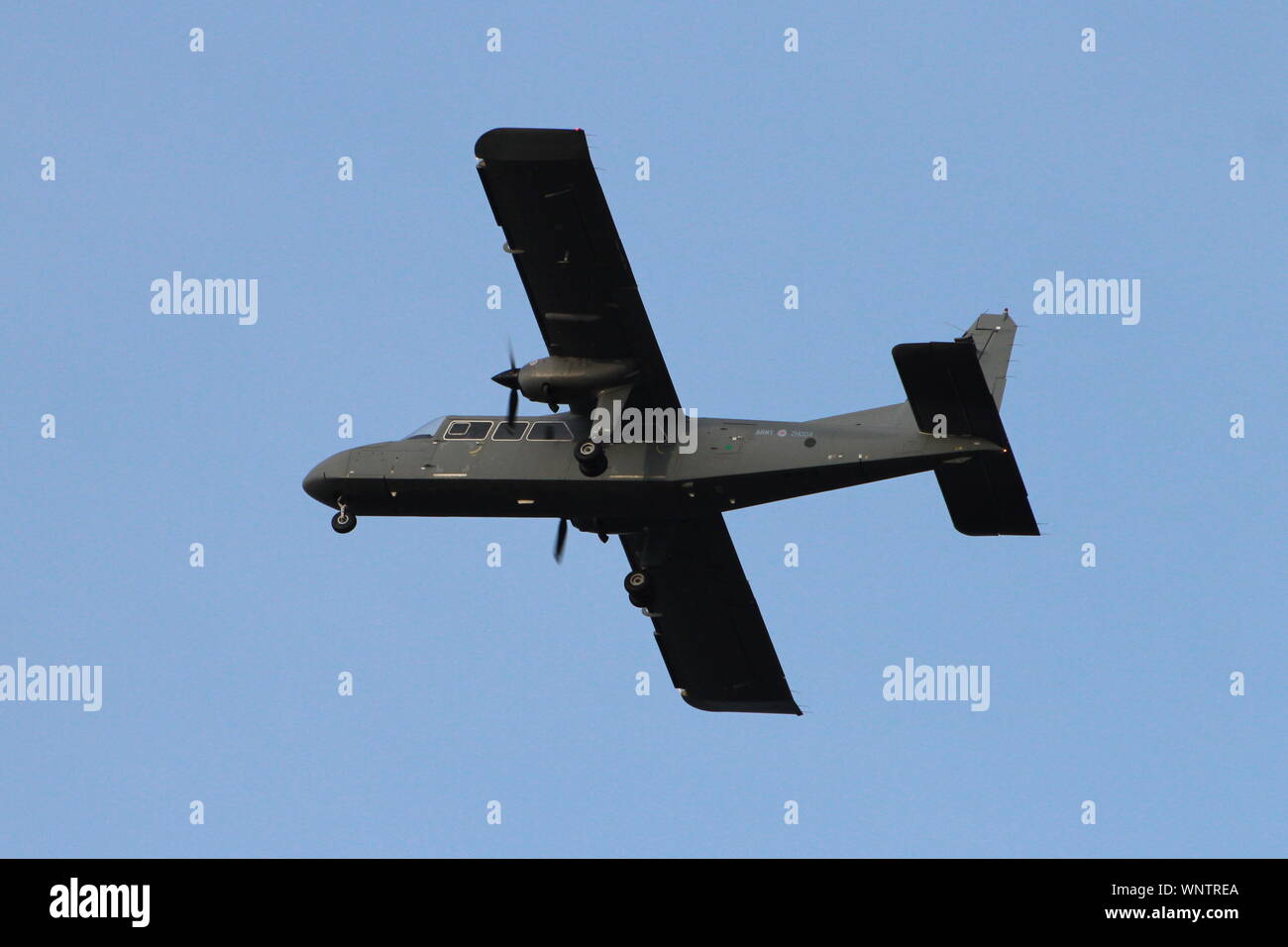 Defender 4000 hi-res stock photography and images - Alamy